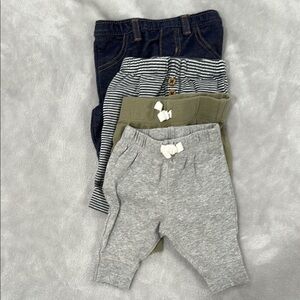Carter's Bottoms Set